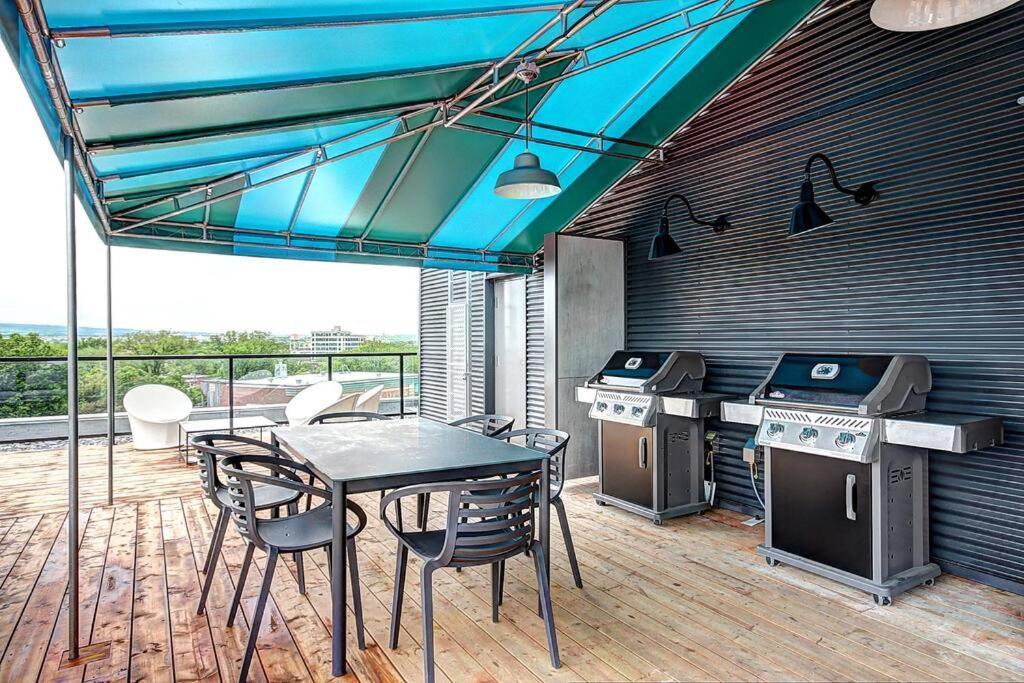 Good Vibes Only -Modern And Spacious 2 Bedroom Condo 4 Beds Free Parking, Gym Quebec Exteriér fotografie