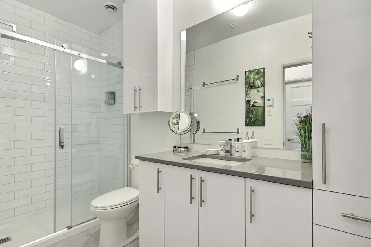 Good Vibes Only -Modern And Spacious 2 Bedroom Condo 4 Beds Free Parking, Gym Quebec Exteriér fotografie